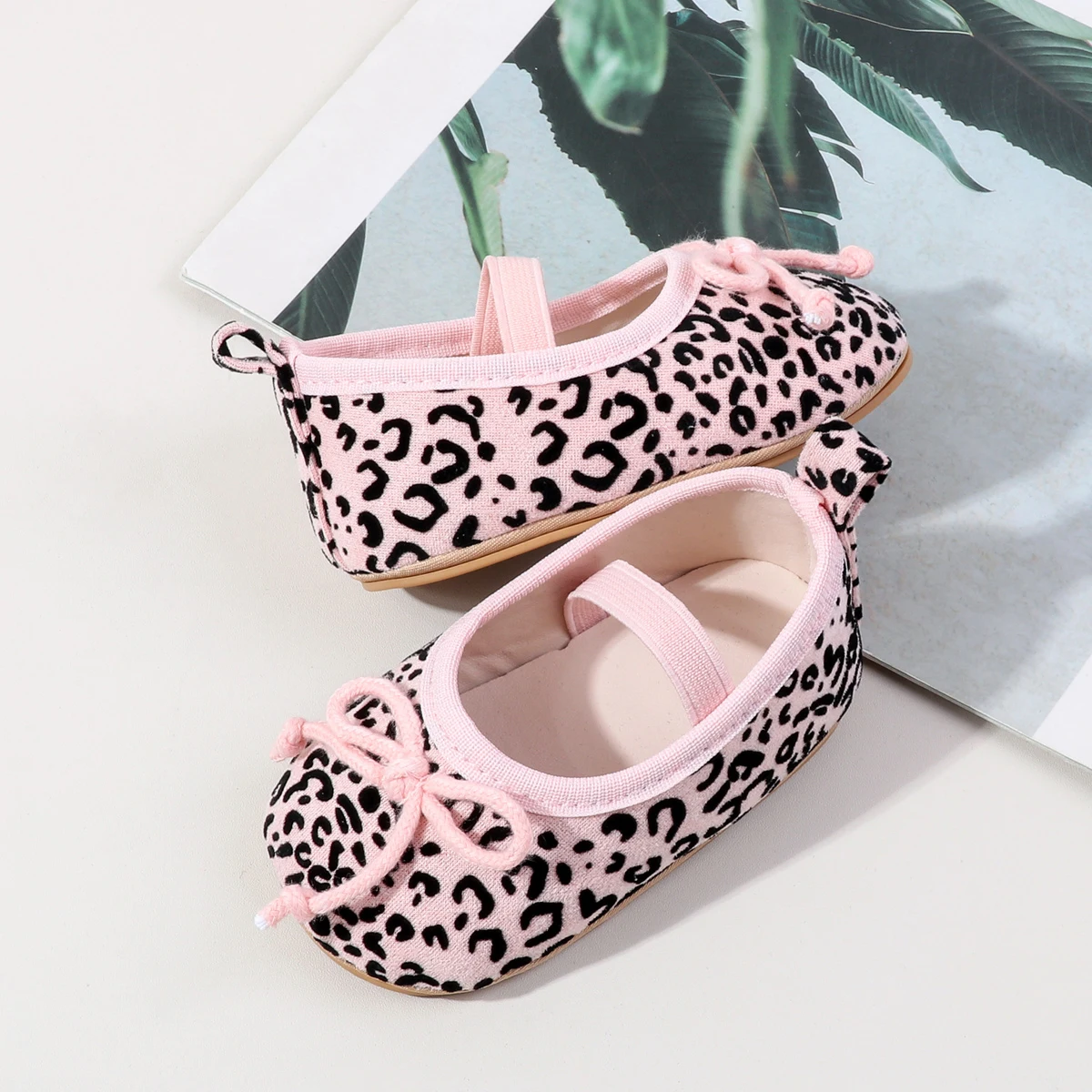 TinyStyle – Cute & Elegant – Baby Girls' Shoes with Leopard Print