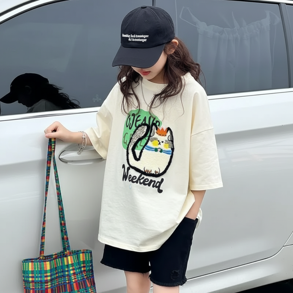 FunPaws – Playful & Stylish – Oversized T-shirt with Cat Print