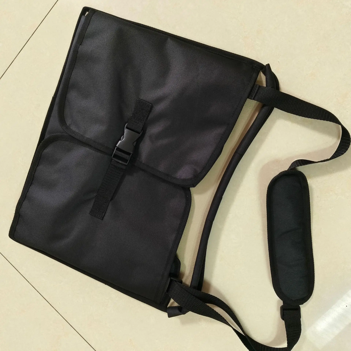 TravelBuddy – Car & Essentials – Foldable Travel Tray for Kids