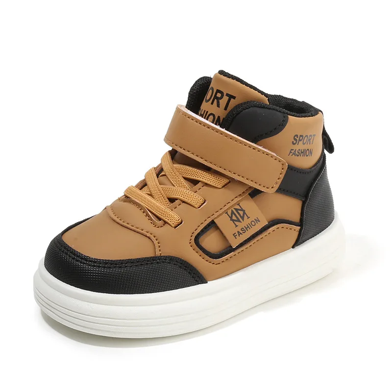 CoolKicks – Comfortable & Flexible – High-Top Sneakers