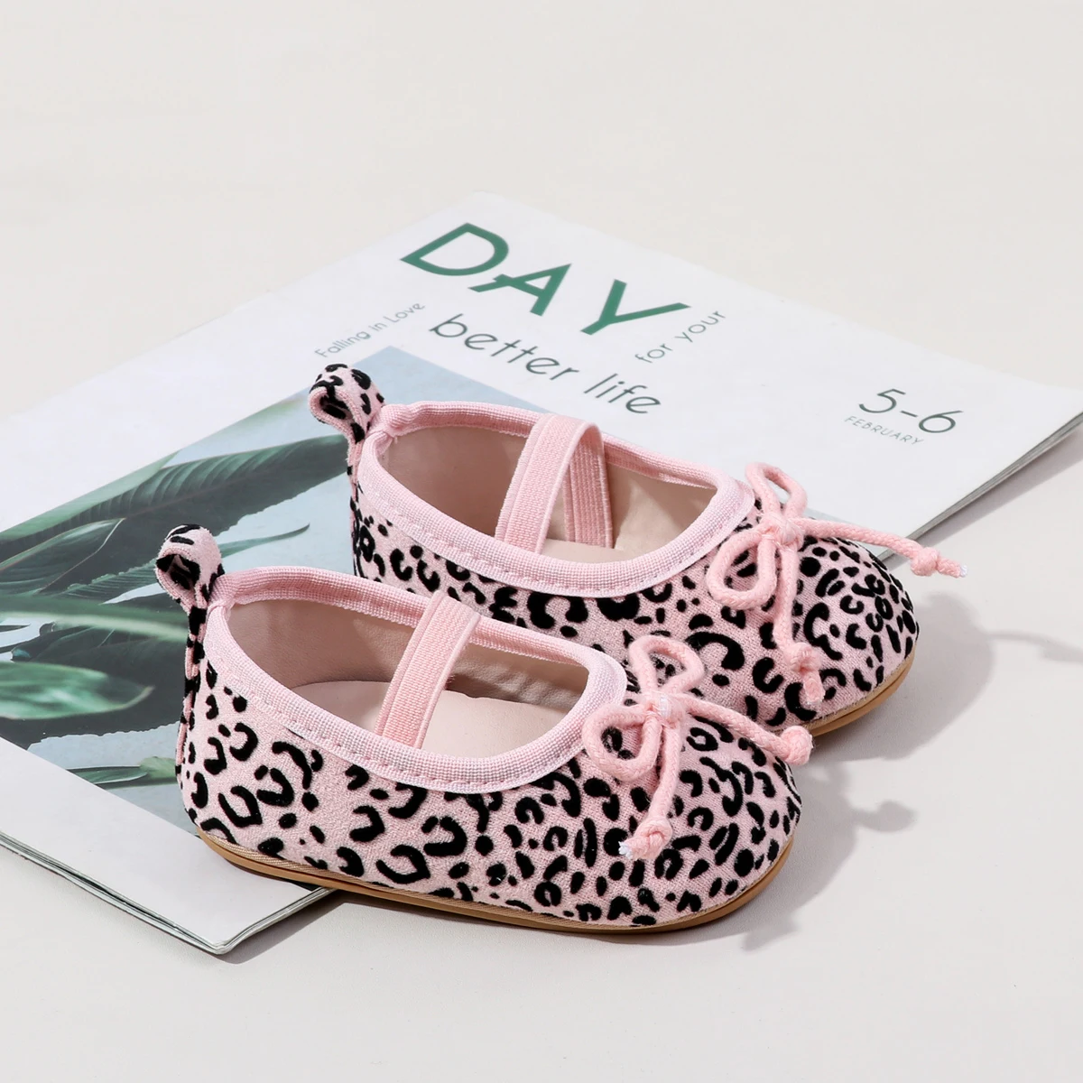 TinyStyle – Cute & Elegant – Baby Girls' Shoes with Leopard Print