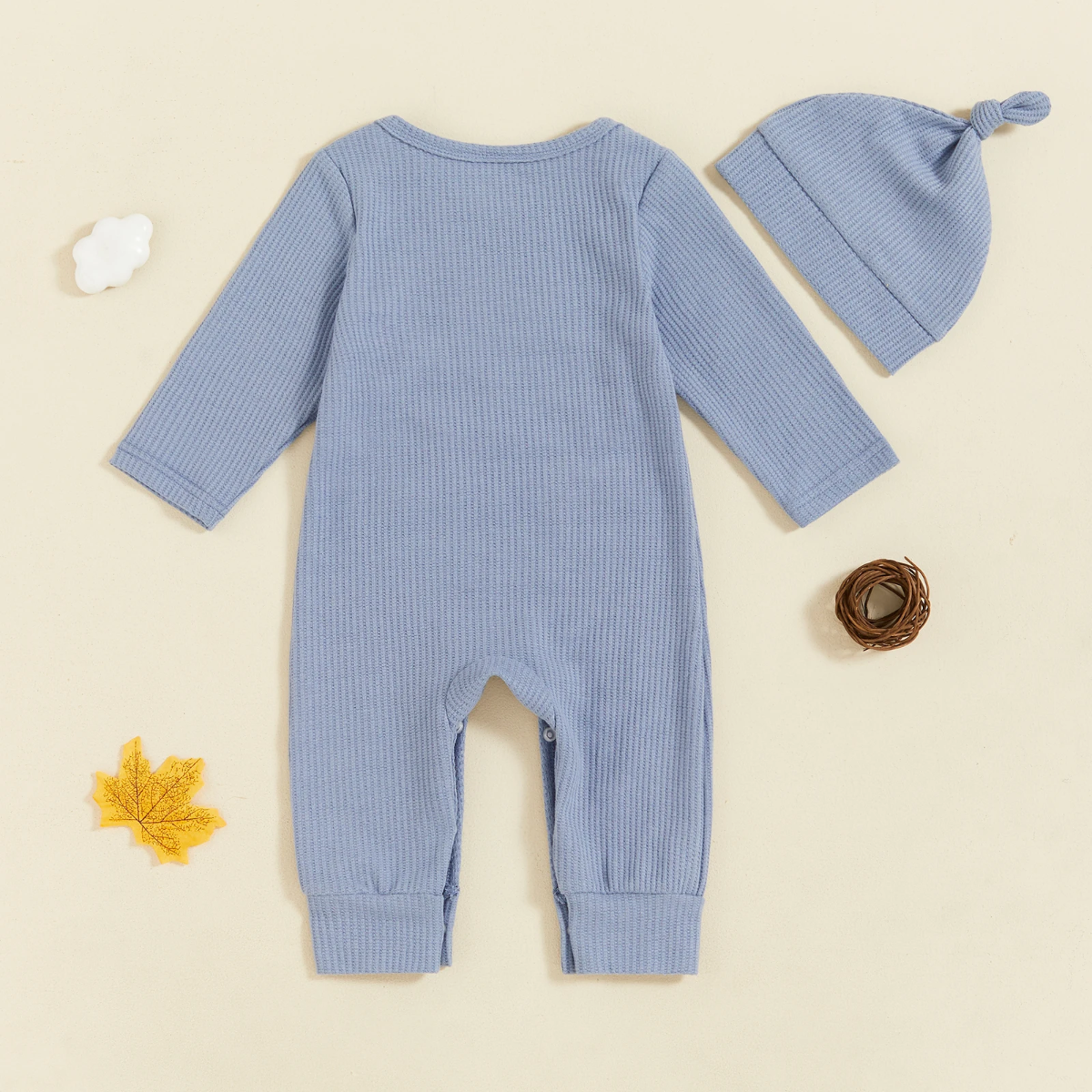 CuddleBaby – Hi, I'm new here – Baby Jumpsuit met Beanie Set