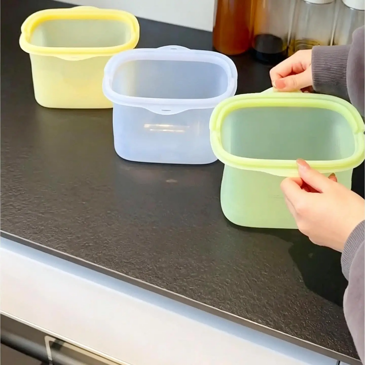MealSaver – Practical & Reusable – Silicone Food Storage Bag