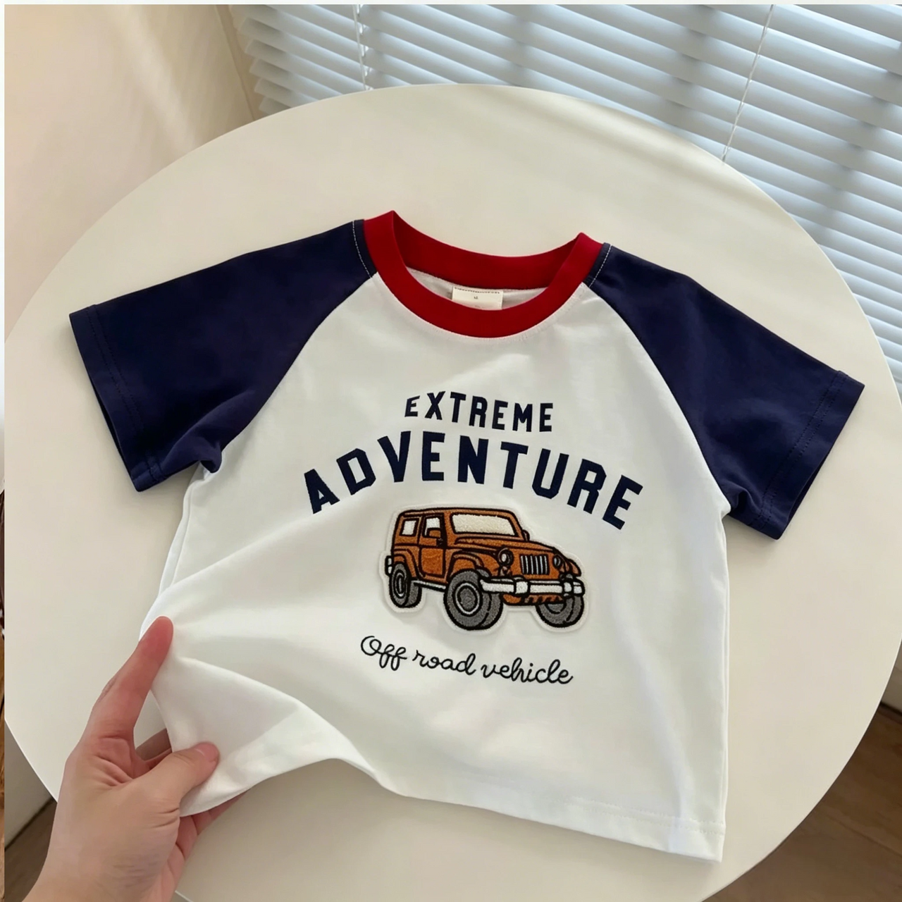 StreetBoy – Cool & Comfortable – Kids' T-Shirt with Raglan Sleeves and Print