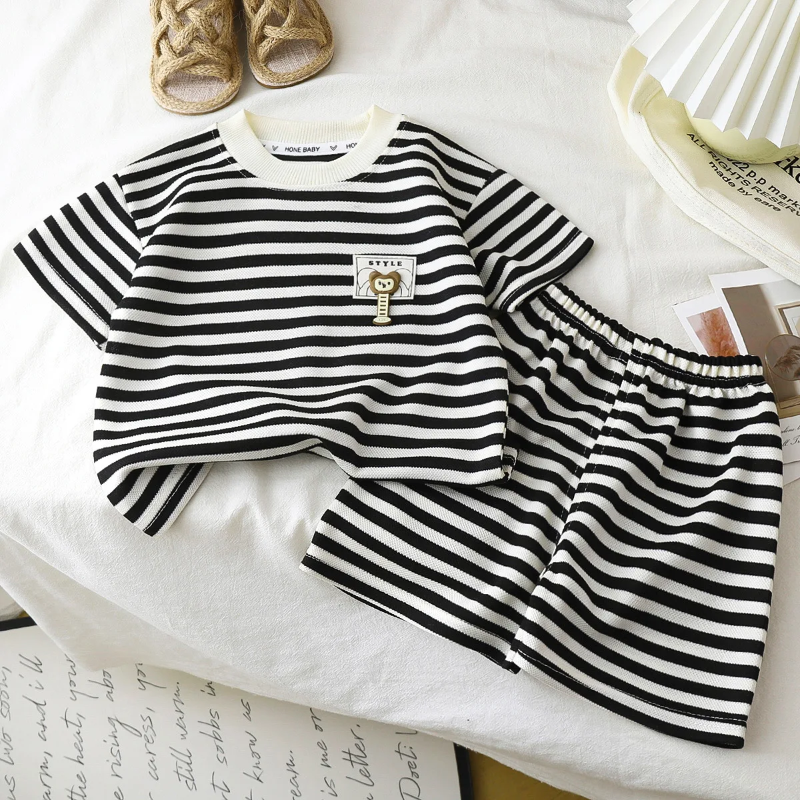 Kids Stripe Outfit – Trendy & Comfortable – Summer Kids' Outfit