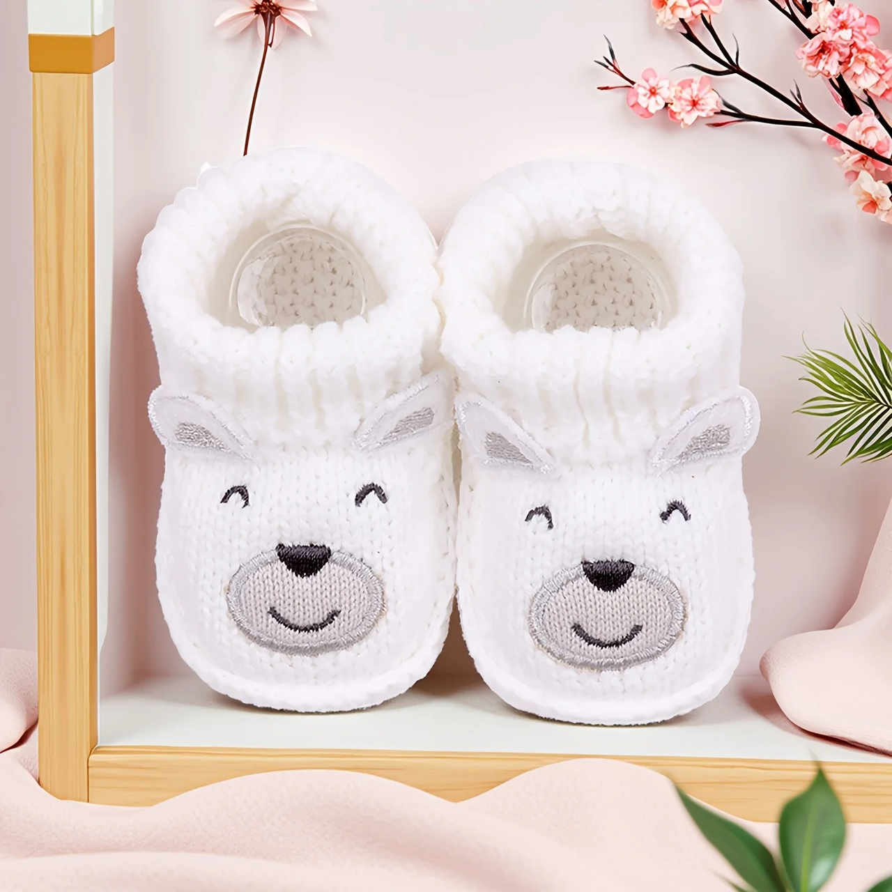 Mini Fashion – Knitted Baby Booties (3-6 months)