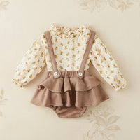 Thumbnail for SweetPea – Baby Girl Outfit with Ruffles and a Floral Print