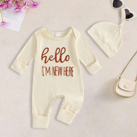 Thumbnail for CuddleBaby – Hi, I'm new here – Baby Jumpsuit met Beanie Set