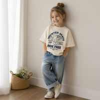 Thumbnail for BearPlay – Comfort & Style – Oversized T-shirt with Winter Skate Print