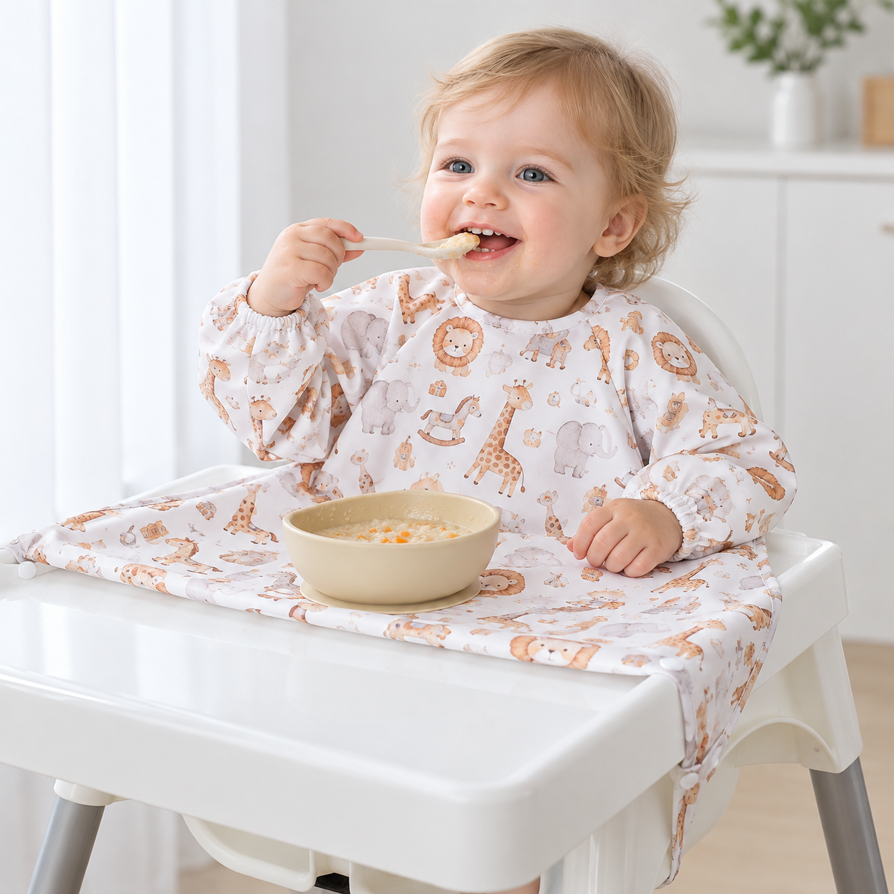 MessyFree – Waterproof & Practical – Long-Sleeved Baby Apron
