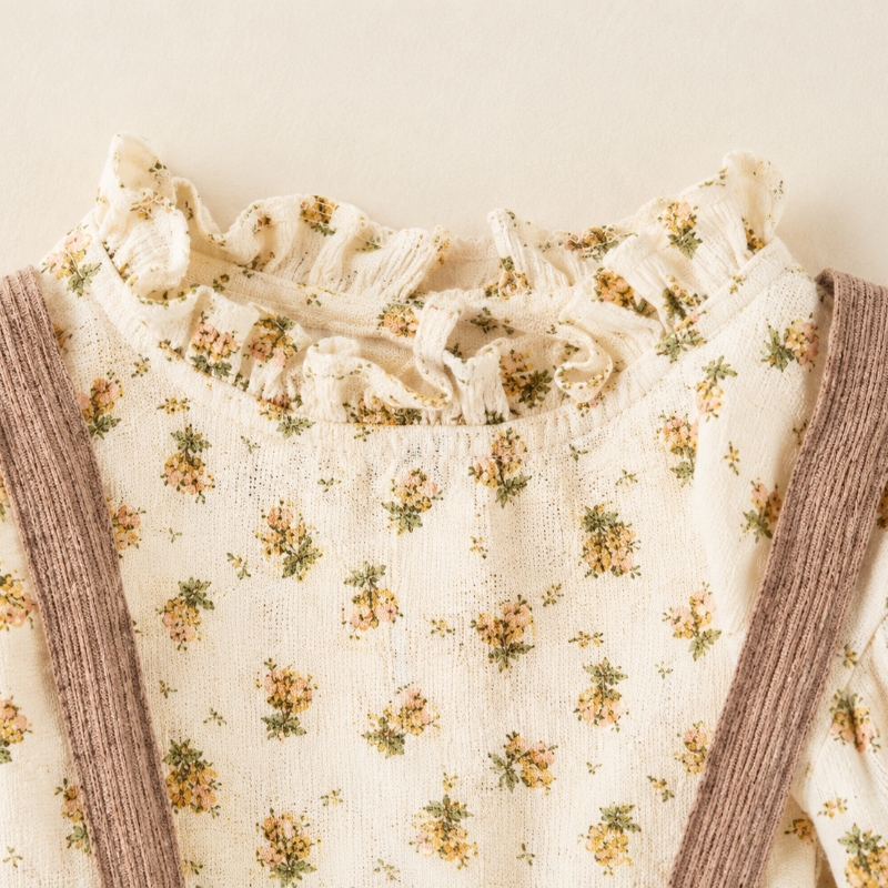 SweetPea – Baby Girl Outfit with Ruffles and a Floral Print