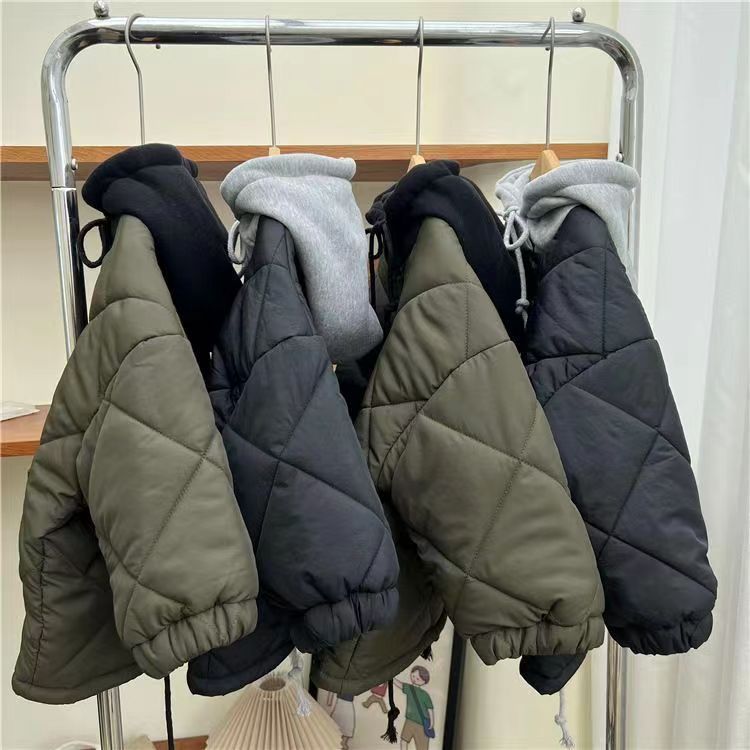 CozyShield – Warm & Cool – Quilted Hoodie Jacket