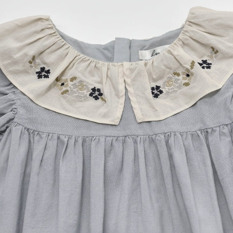 Princess Dress – Stylish & comfortable – Dress with an embroidered collar