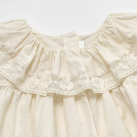 Thumbnail for Ruffle Collar Top – Elegant & comfortable – Top with decorative collar and puff sleeves