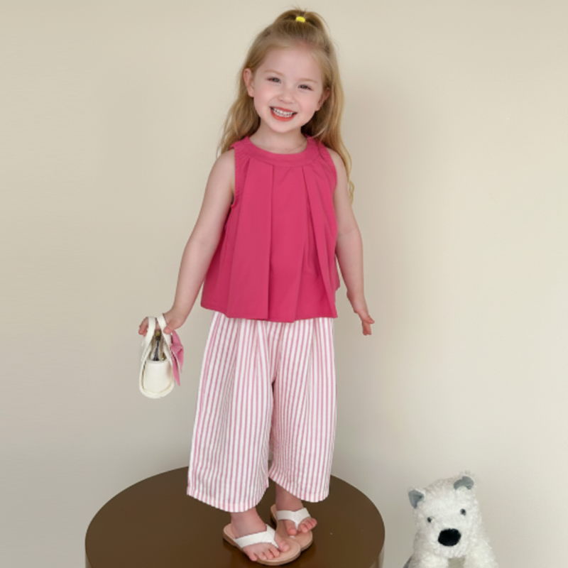 Sleeveless Tops & Pants – Soft & Stylish – Children's Summer Outfit