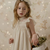 Thumbnail for Sleeveless Dress – Elegant & comfortable – Lace Collar Dress