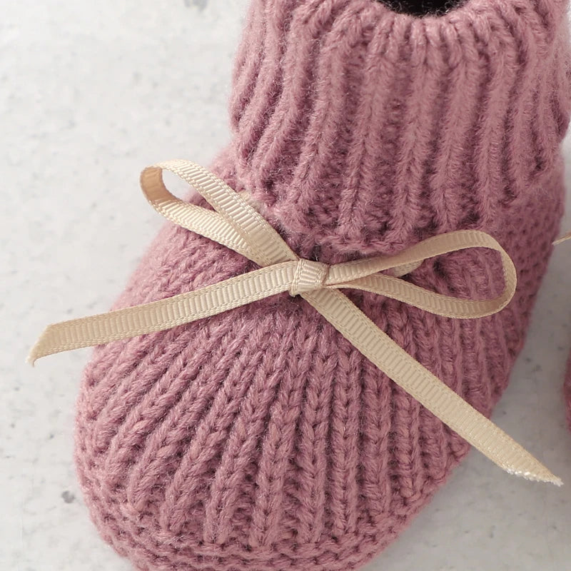 Booties & Mittens – Soft & Warm – Gloves and Booties Set