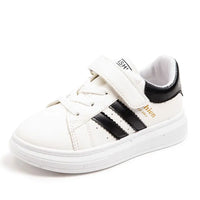 Thumbnail for UrbanFlex – Cool & Comfortable – White Sneakers