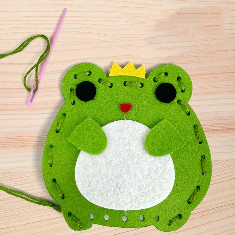 HappyStitches – Creative & Educational – Sewing Play Set