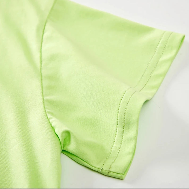 SimpleWear – Casual & Soft – Relaxed Fit T-shirt with Round Neck