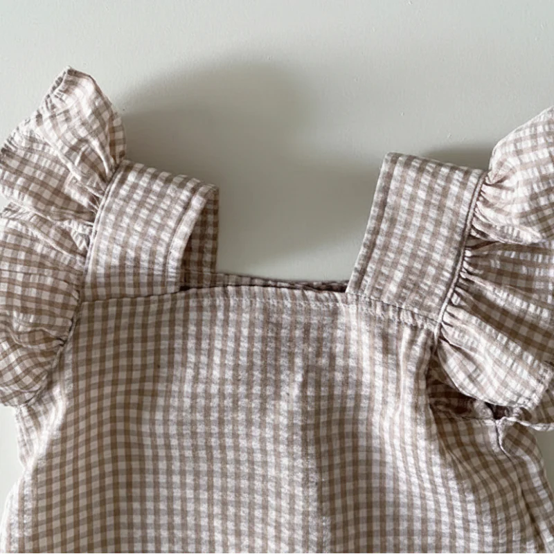 Girls Ruffle Tee – Light & Cute – Children's Clothing Set
